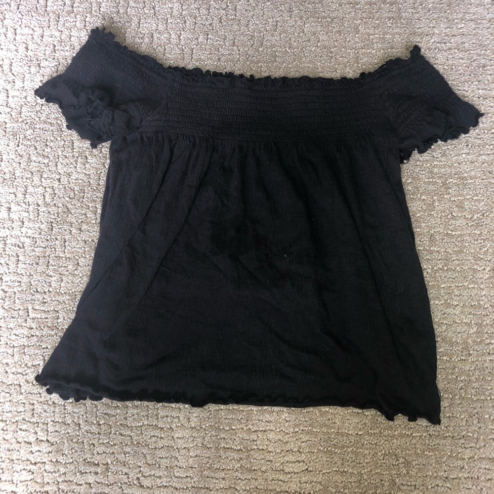 Adorable black shirt